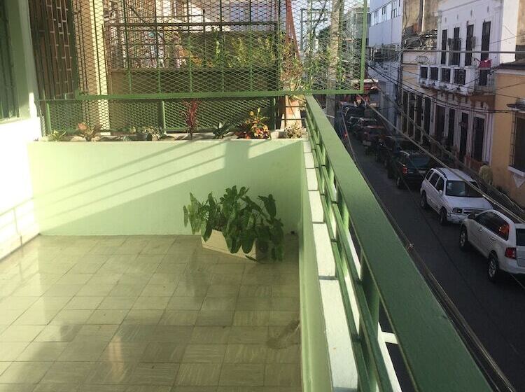 فندق صغير Hostal Arboleda