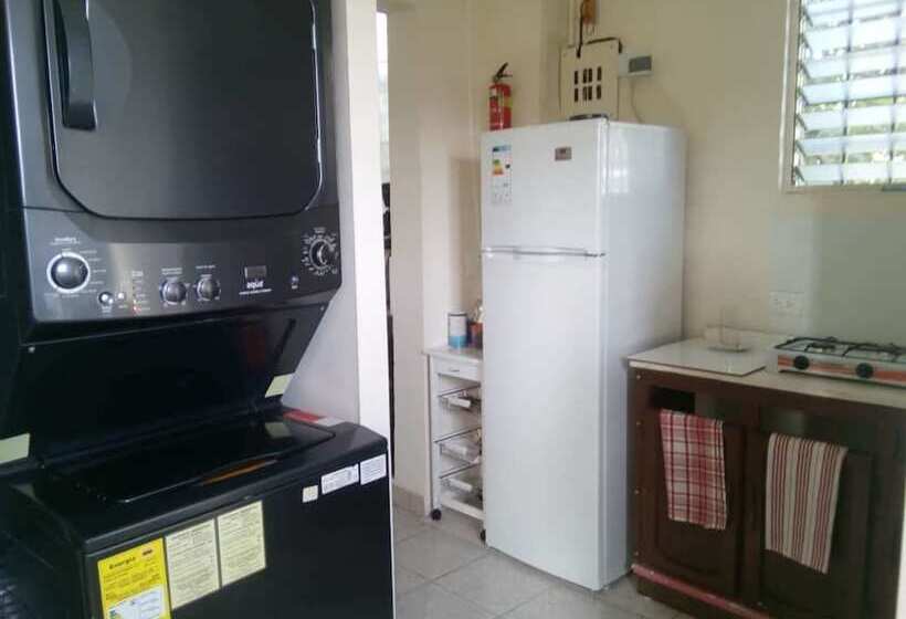 فندق صغير Hostal Arboleda