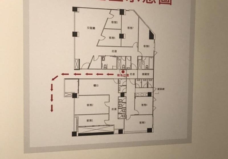 هاستل Light Inn