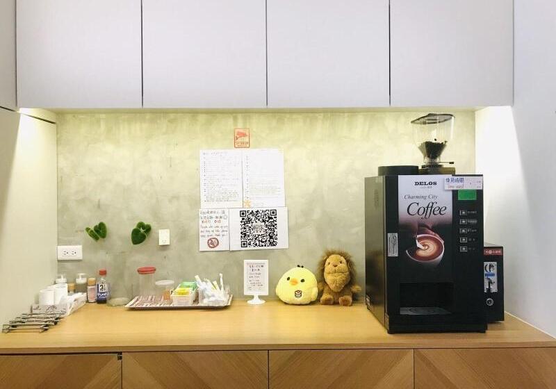 هاستل Light Inn