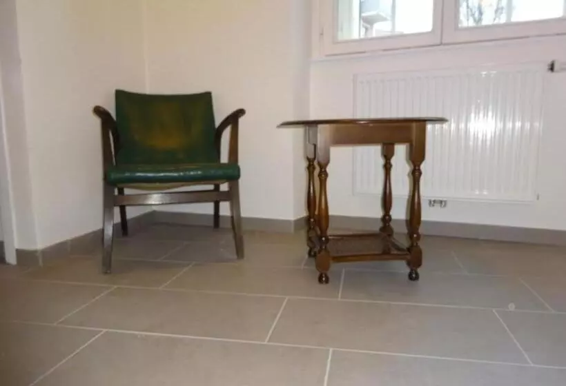 Aamiaismajoitus (B&B) Widhof   Check In Im Hotel Nibelungenhof