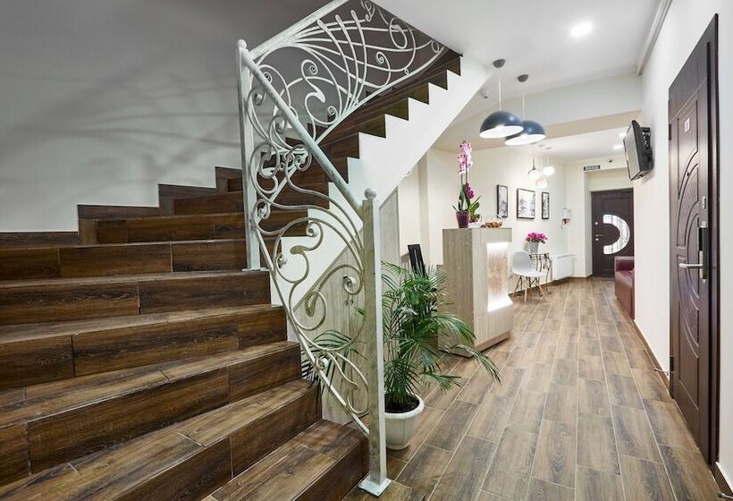 هتل Antares Apart