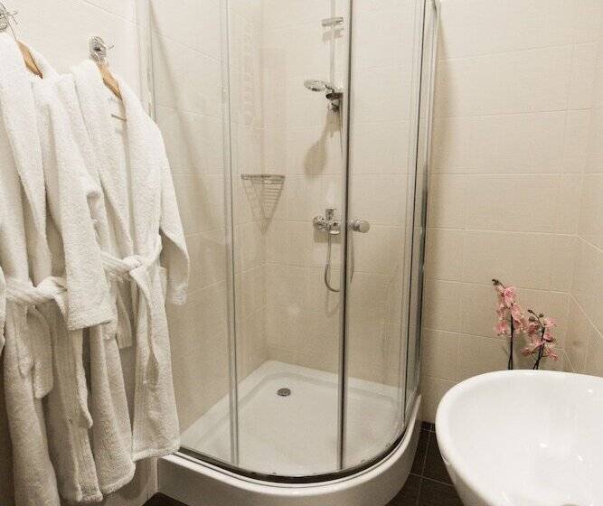 هتل Antares Apart