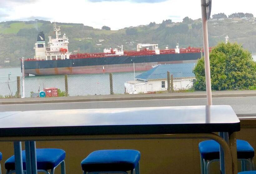 هتل Harbourview Stadium