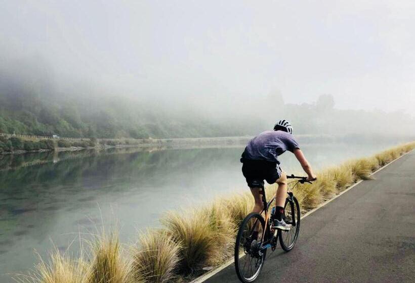 هتل Harbourview Stadium