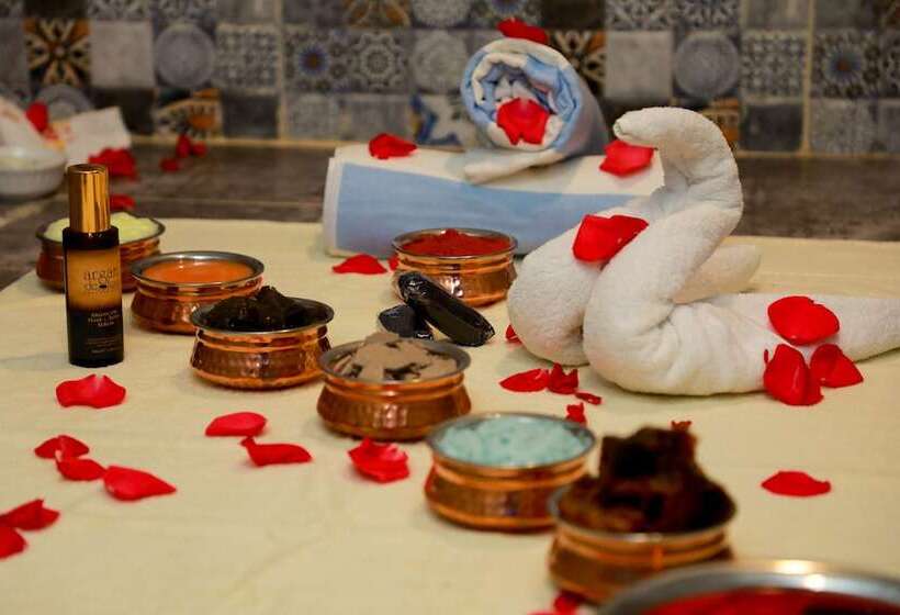 هتل Loumage Suites And Spa