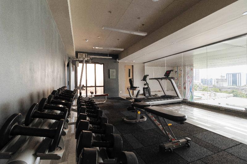 فندق Reddoorz Premium Near Ust Hospital