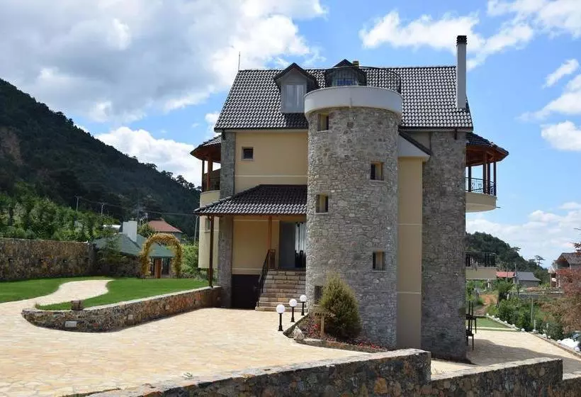 Hotel Sofra E Shpatit