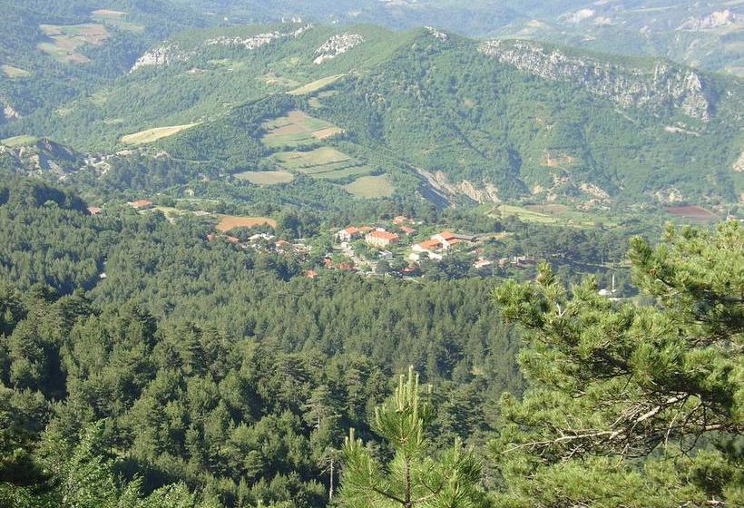 هتل Sofra E Shpatit