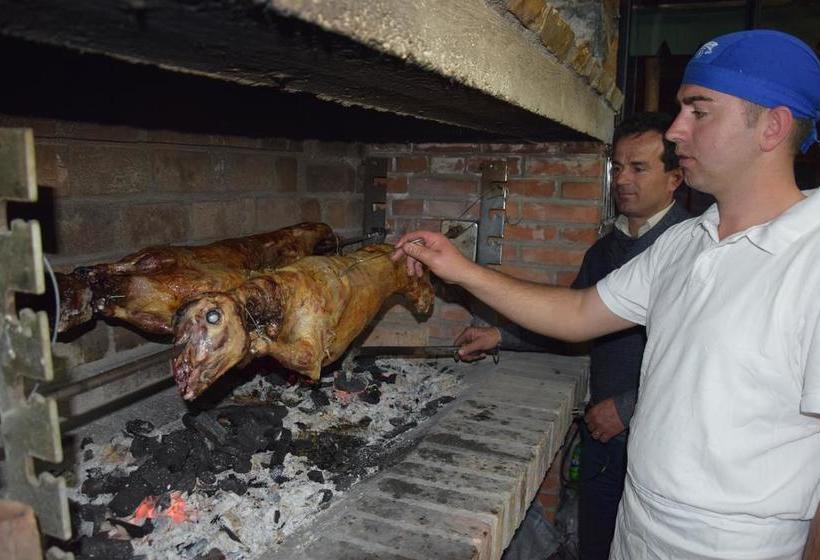 هتل Sofra E Shpatit