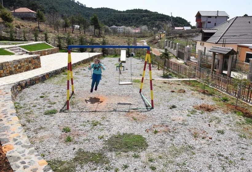 هتل Sofra E Shpatit