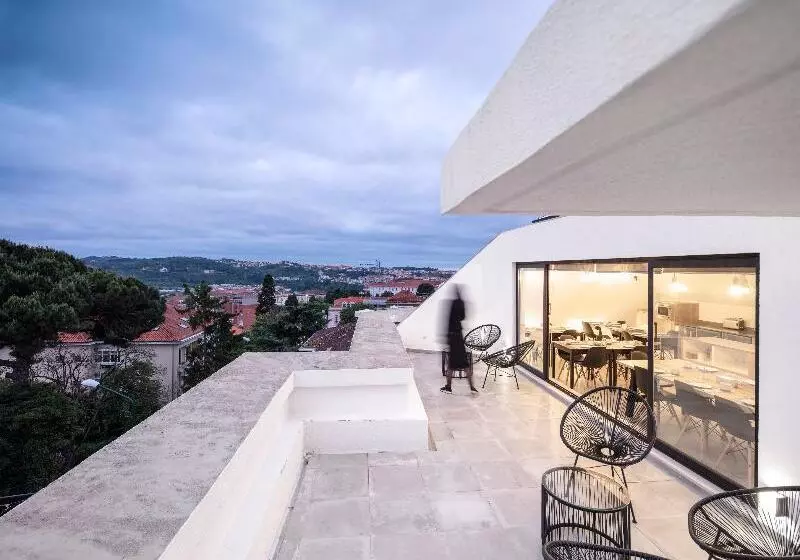 Penedo Da Saudade Suites & Hostel