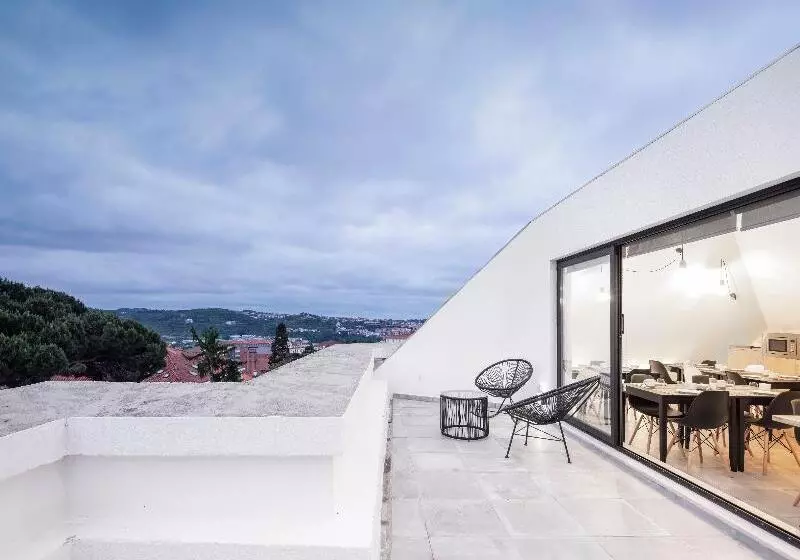 Penedo Da Saudade Suites & Hostel