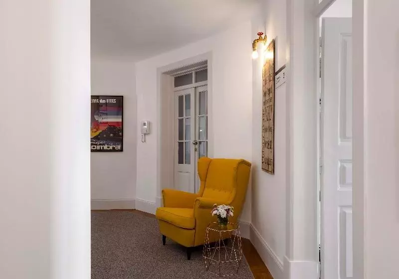 Penedo Da Saudade Suites & Hostel