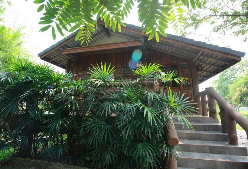 منتجع Papa's Garden