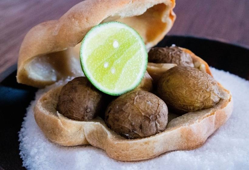 리조트 Pinkcoco Gili Air   Constant Surprises & For Cool Adults Only