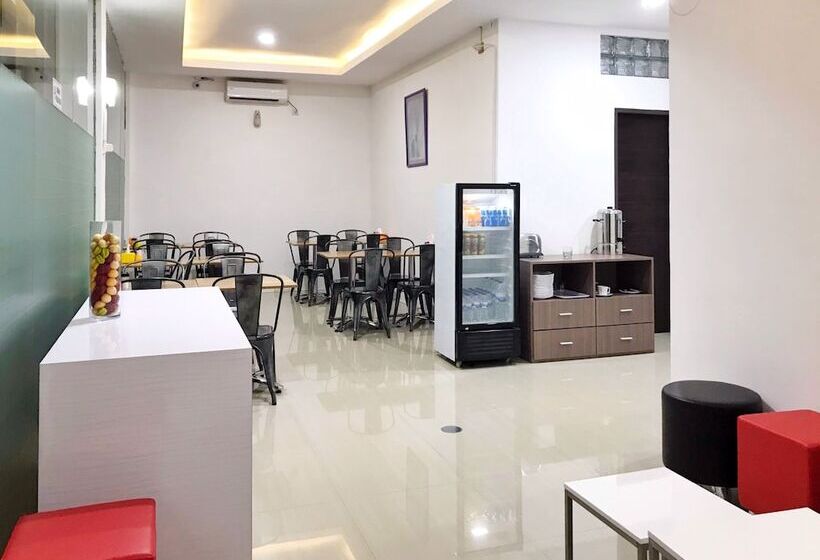 The Galton Hotel Bau Bau