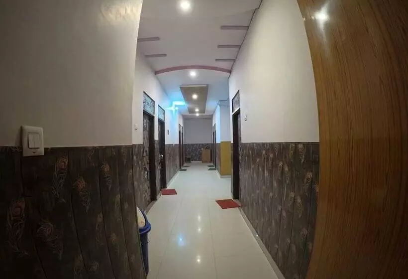ホテル Aapno Shyam And Restaurant