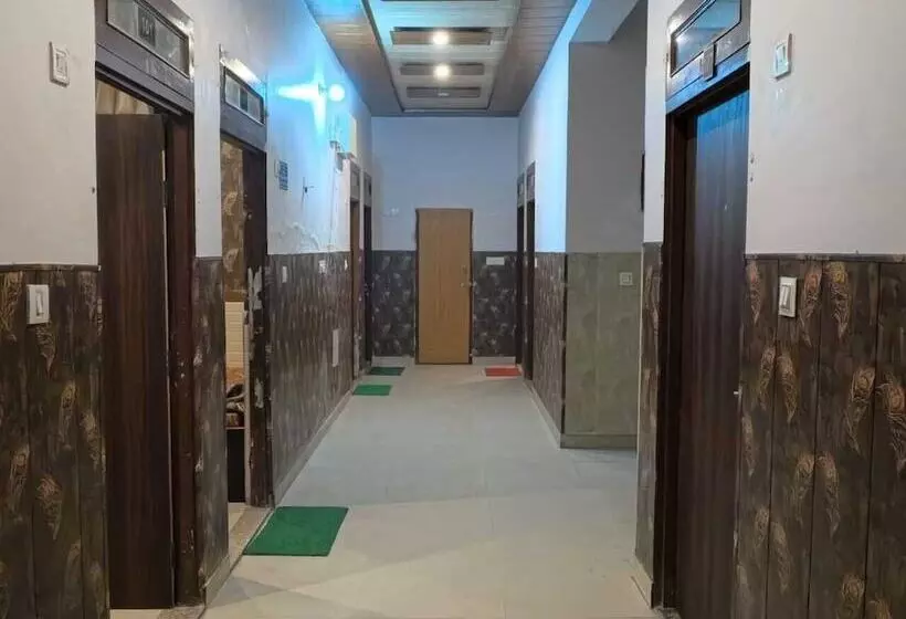 ホテル Aapno Shyam And Restaurant