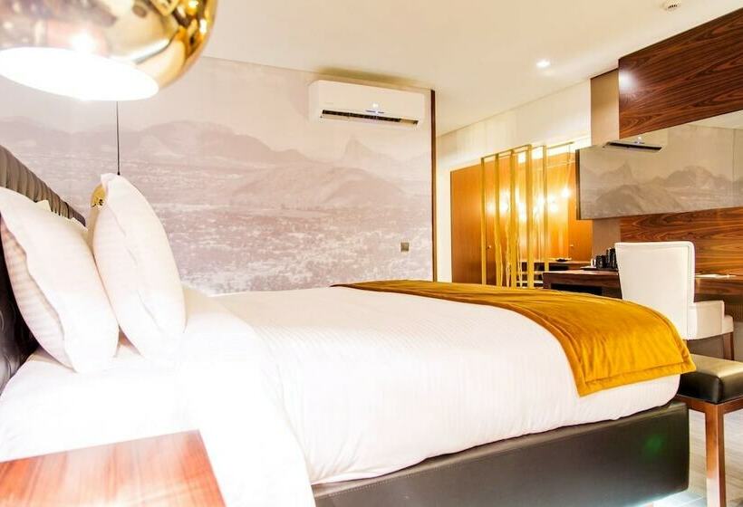 Grand Plaza Hotel Nampula