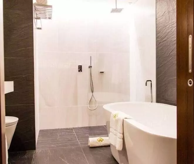 Grand Plaza Hotel Nampula