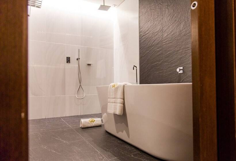 Grand Plaza Hotel Nampula