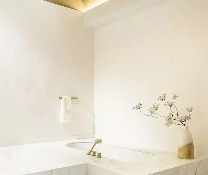 هتل Gulde Schoen Luxury Studioapartments
