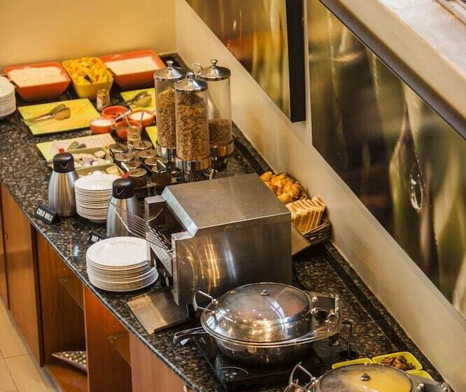 فندق Stayeasy Pretoria