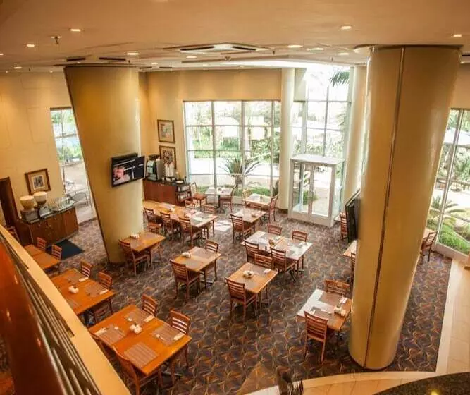 ホテル Stayeasy Pretoria