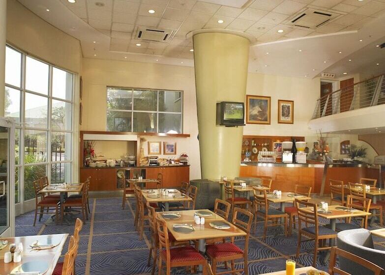 فندق Stayeasy Pretoria