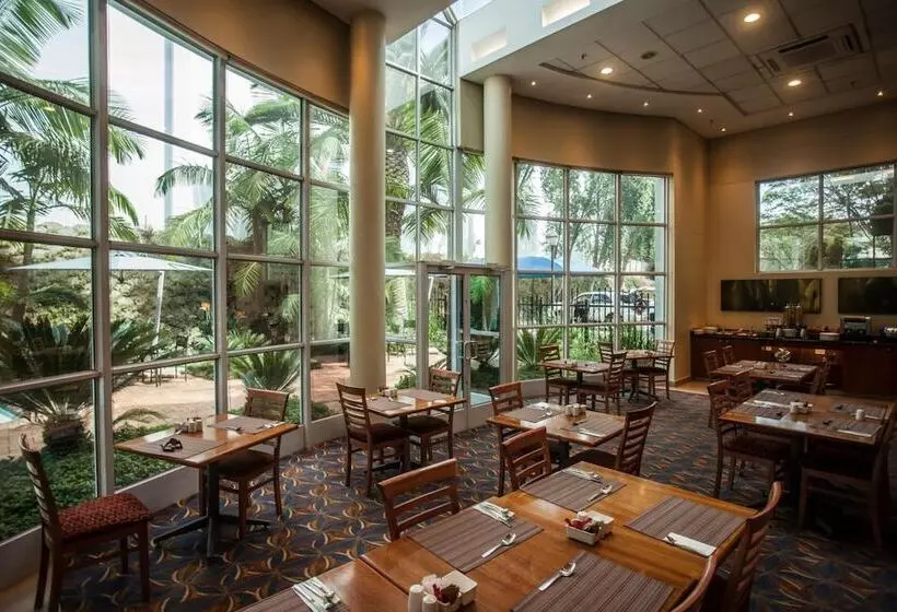 ホテル Stayeasy Pretoria