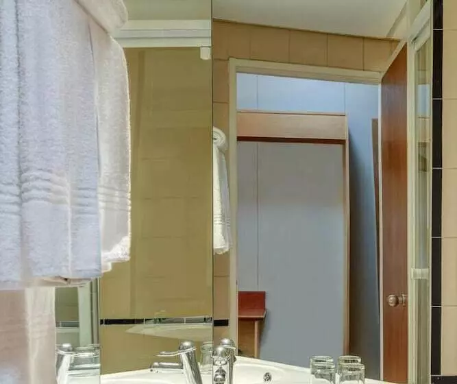 ホテル Stayeasy Pretoria