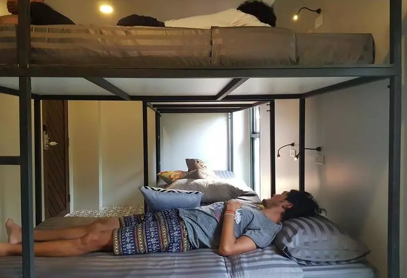 ユースホステル Jn9 Poshtel