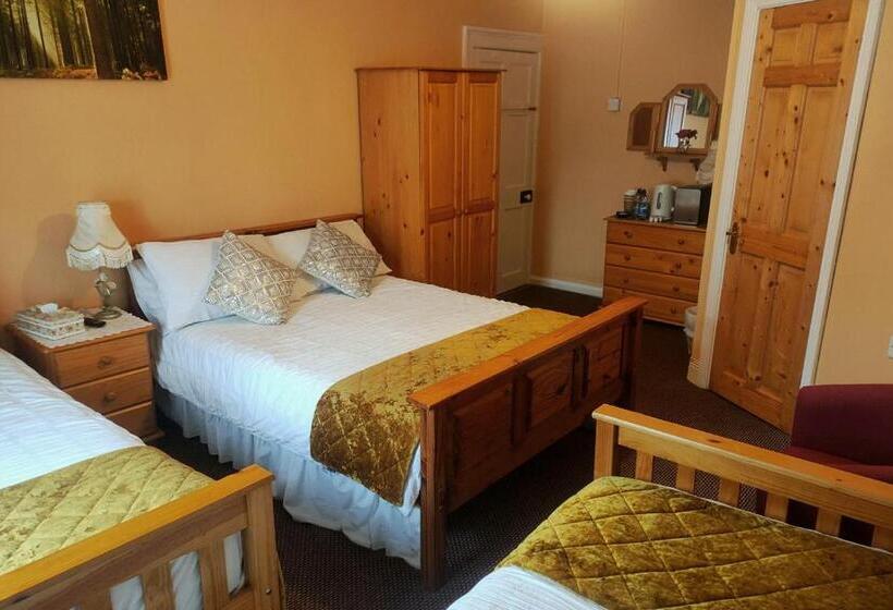 Bed and Breakfast Inishross House