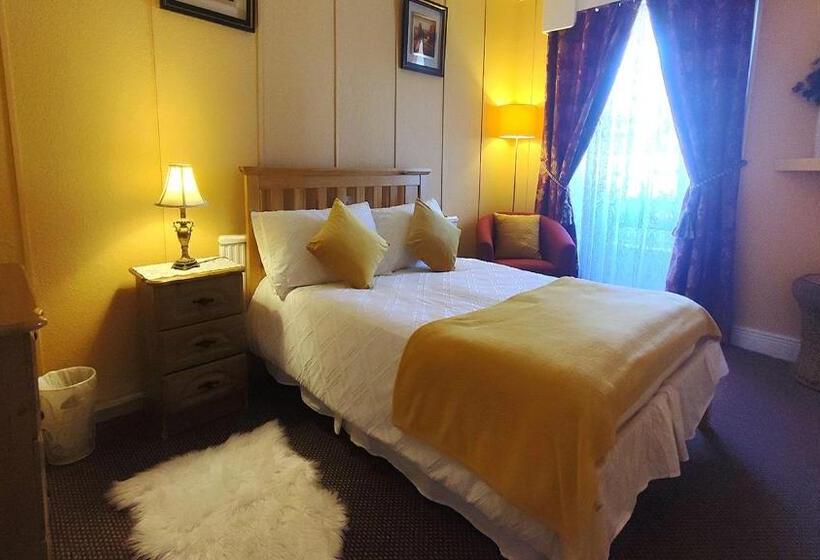 Bed and Breakfast Inishross House