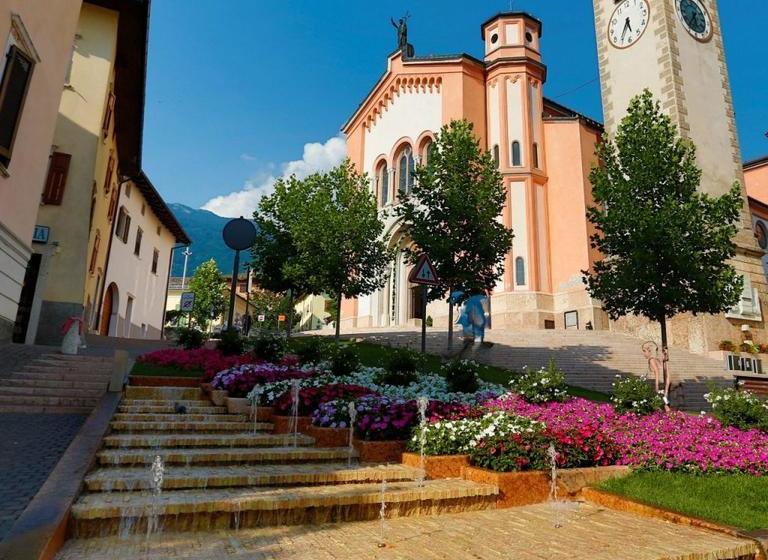 住宿加早餐  La Casa Al Centro Affittacamere