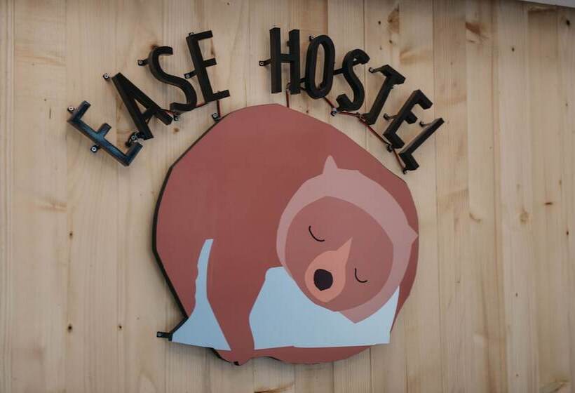 Ease Hostel