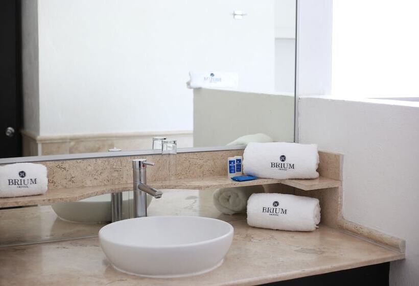 فندق Brium