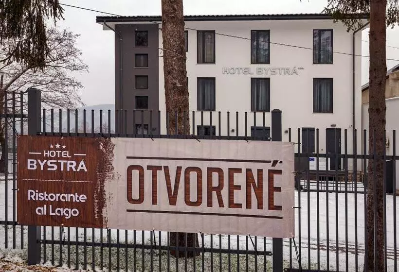 ホテル Bystrá