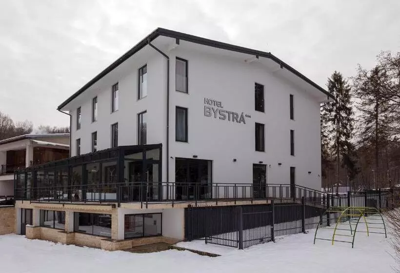ホテル Bystrá