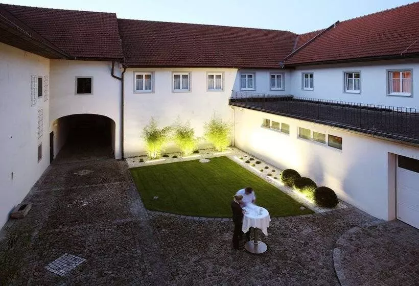 Hotelli Gasthof Fischer