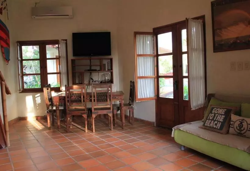ホテル Cabañas La Casa De Pucha