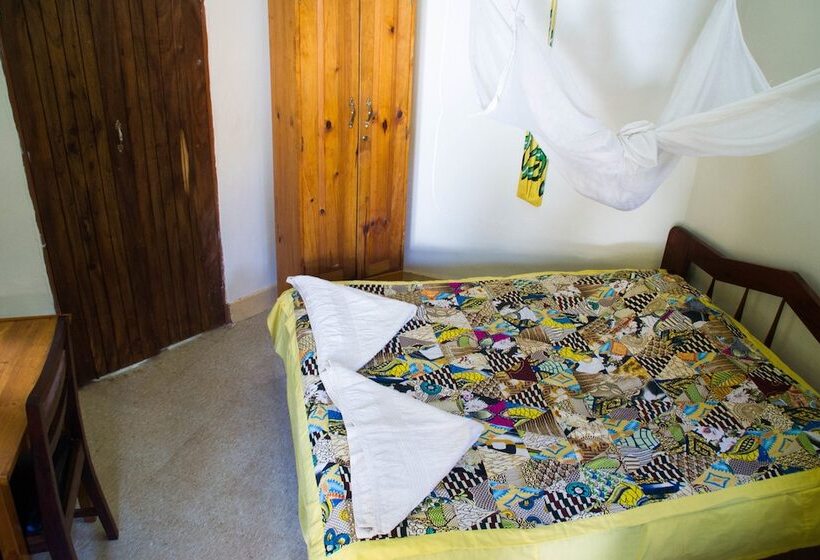 هتل New Court View