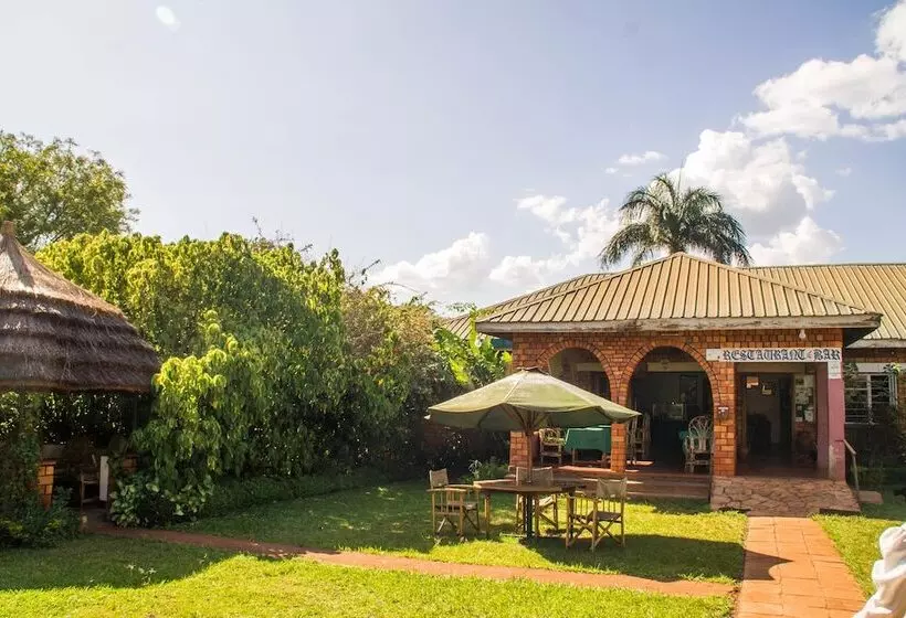 هتل New Court View