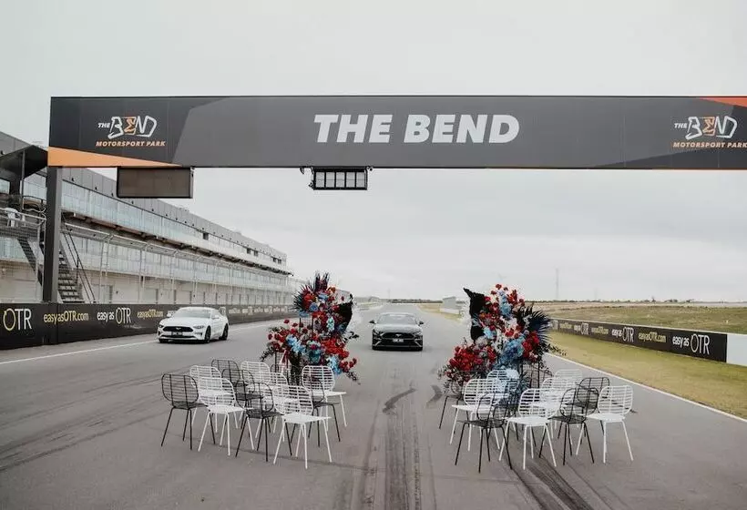 ホテル Rydges Pit Lane