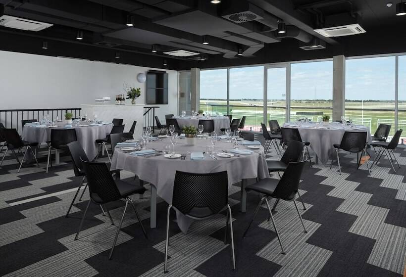 ホテル Rydges Pit Lane