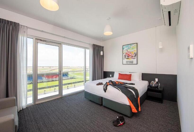 ホテル Rydges Pit Lane