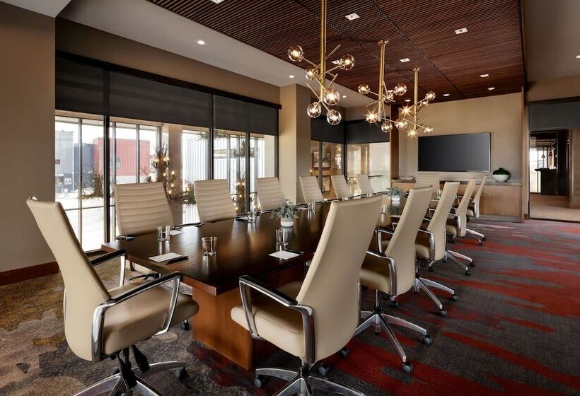 The Josie Hotel, Autograph Collection