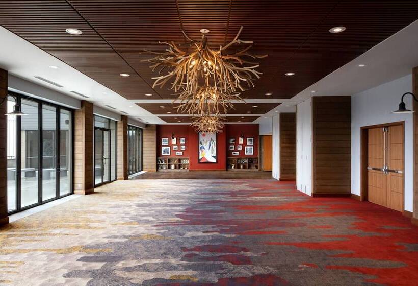 The Josie Hotel, Autograph Collection