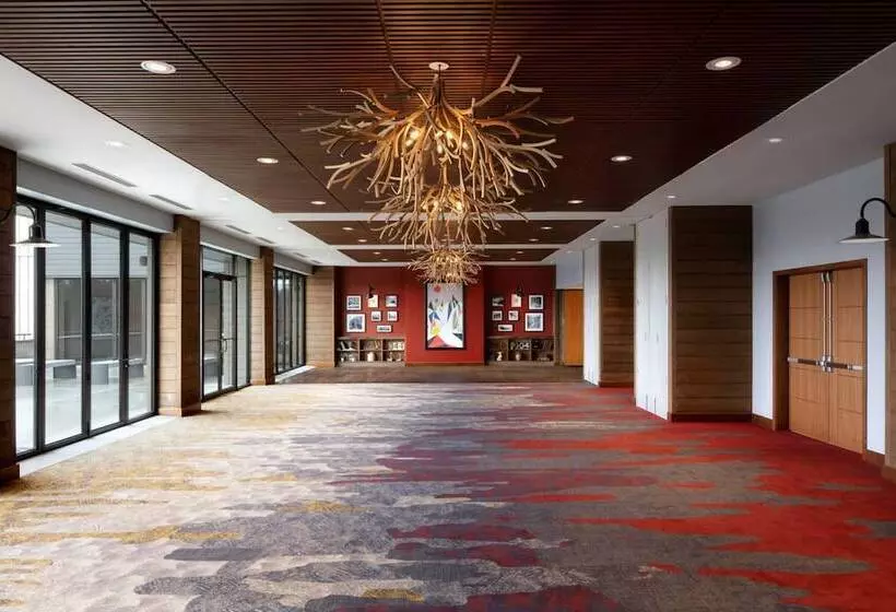 The Josie Hotel, Autograph Collection